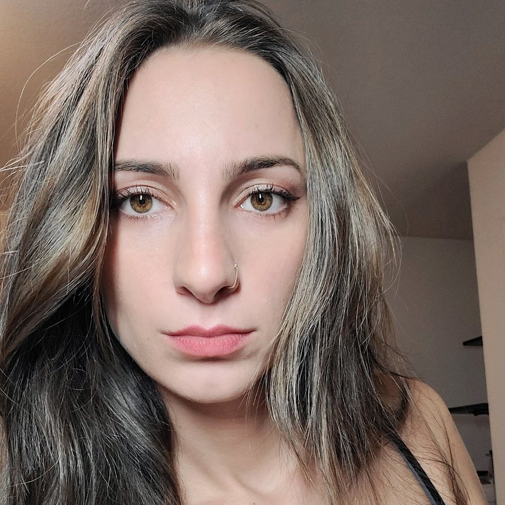 Meet your Posher, Cristina